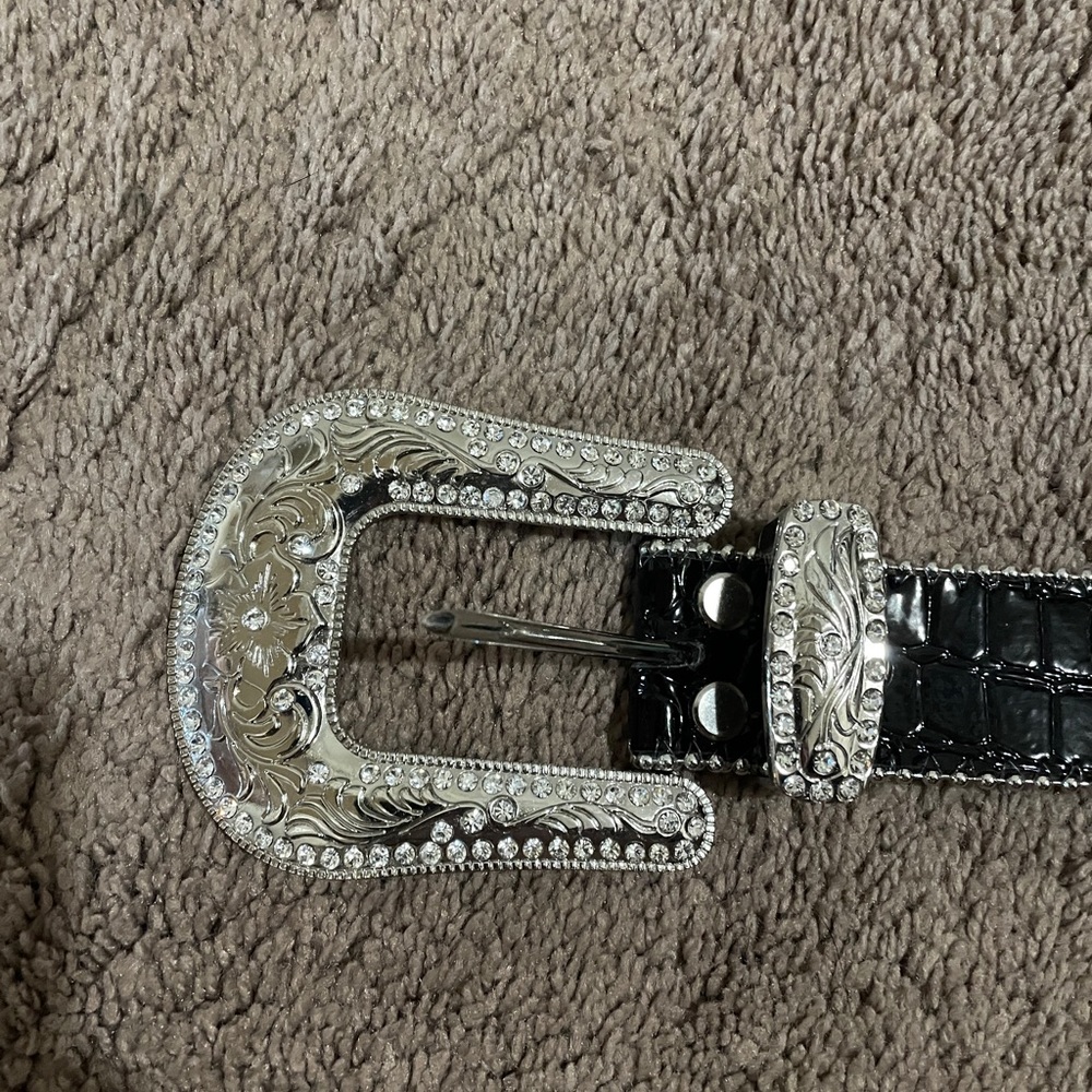 Diamond studded belt very good condition.